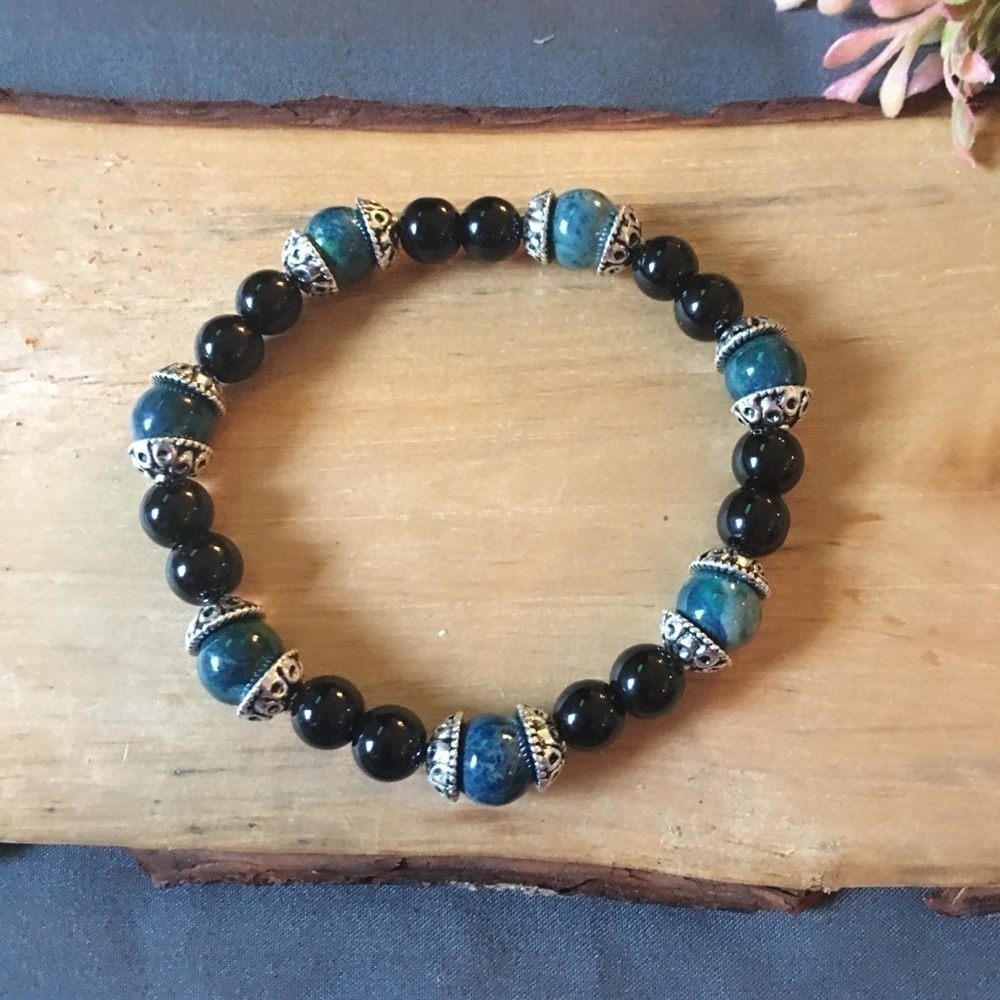 Black and green/blue quartzite stretch bracelet